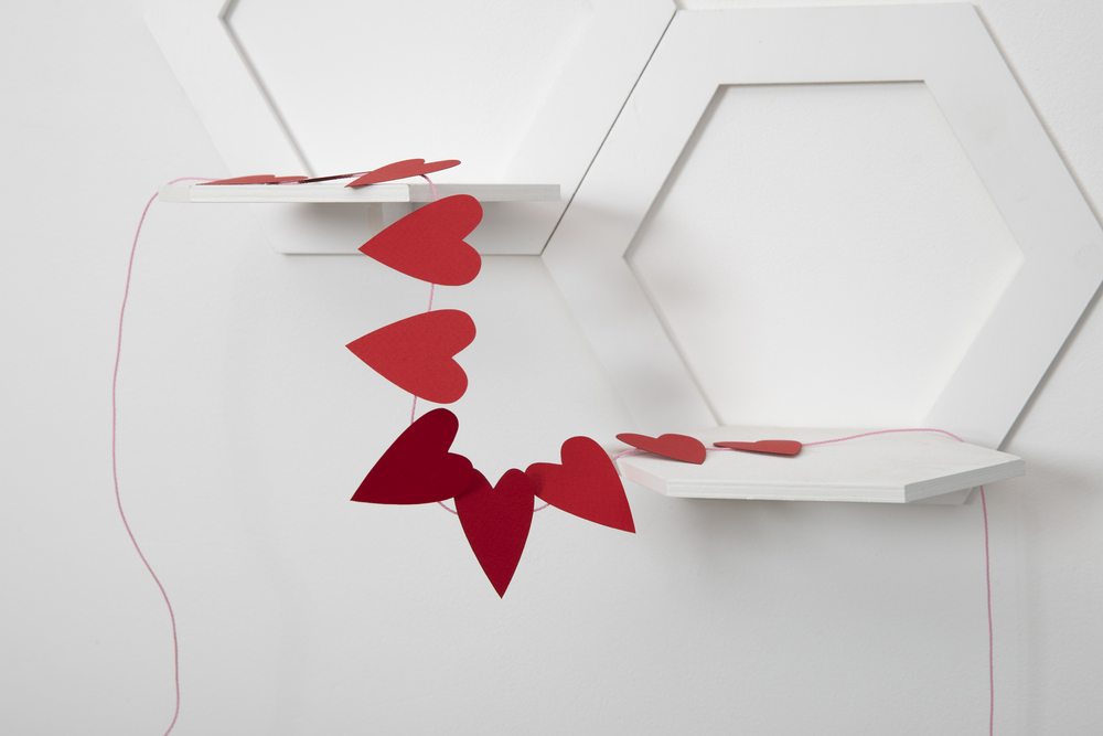 Myth Busted: 'Celebrity Endorsements' Fail vs Micro-Influencers' 187% Sales Surge on Xiaohongshu