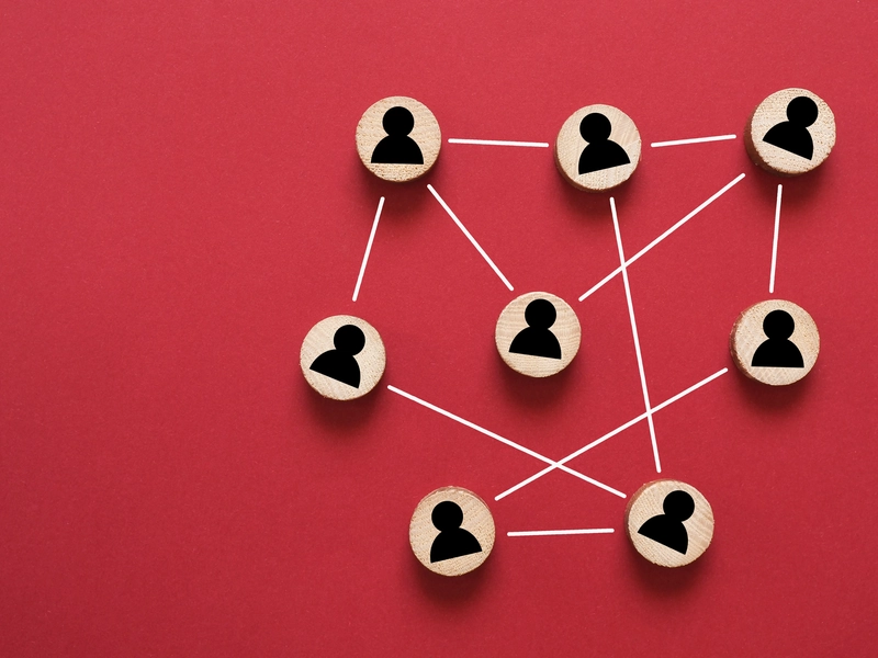 How to boost ROAS 35% with AI audience signals?