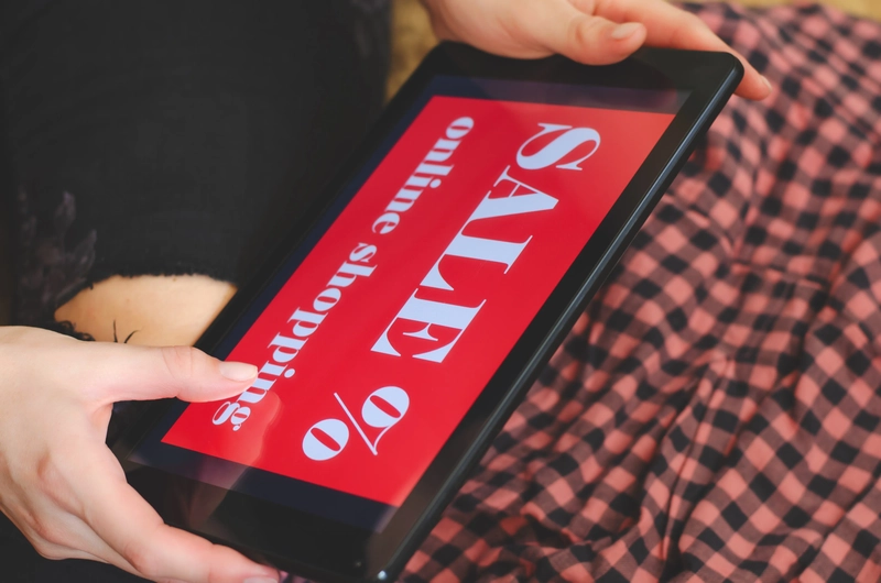 AI Ads "Boost Clicks" but Risk "Relevance Loss"?